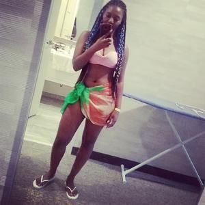 Meet your Posher, Aja